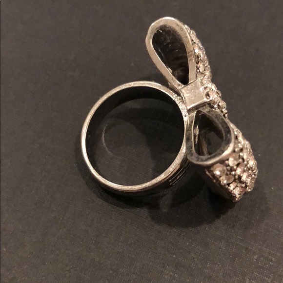 Ring - Picture 4 of 6